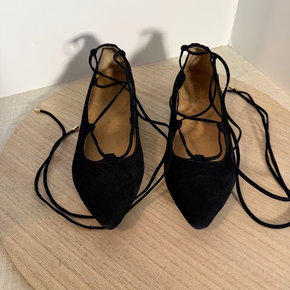 Vionic Women’s Black Suede Lace Up Ballet Flats Pointed Toe US 9 Wide - Picture 2 of 7